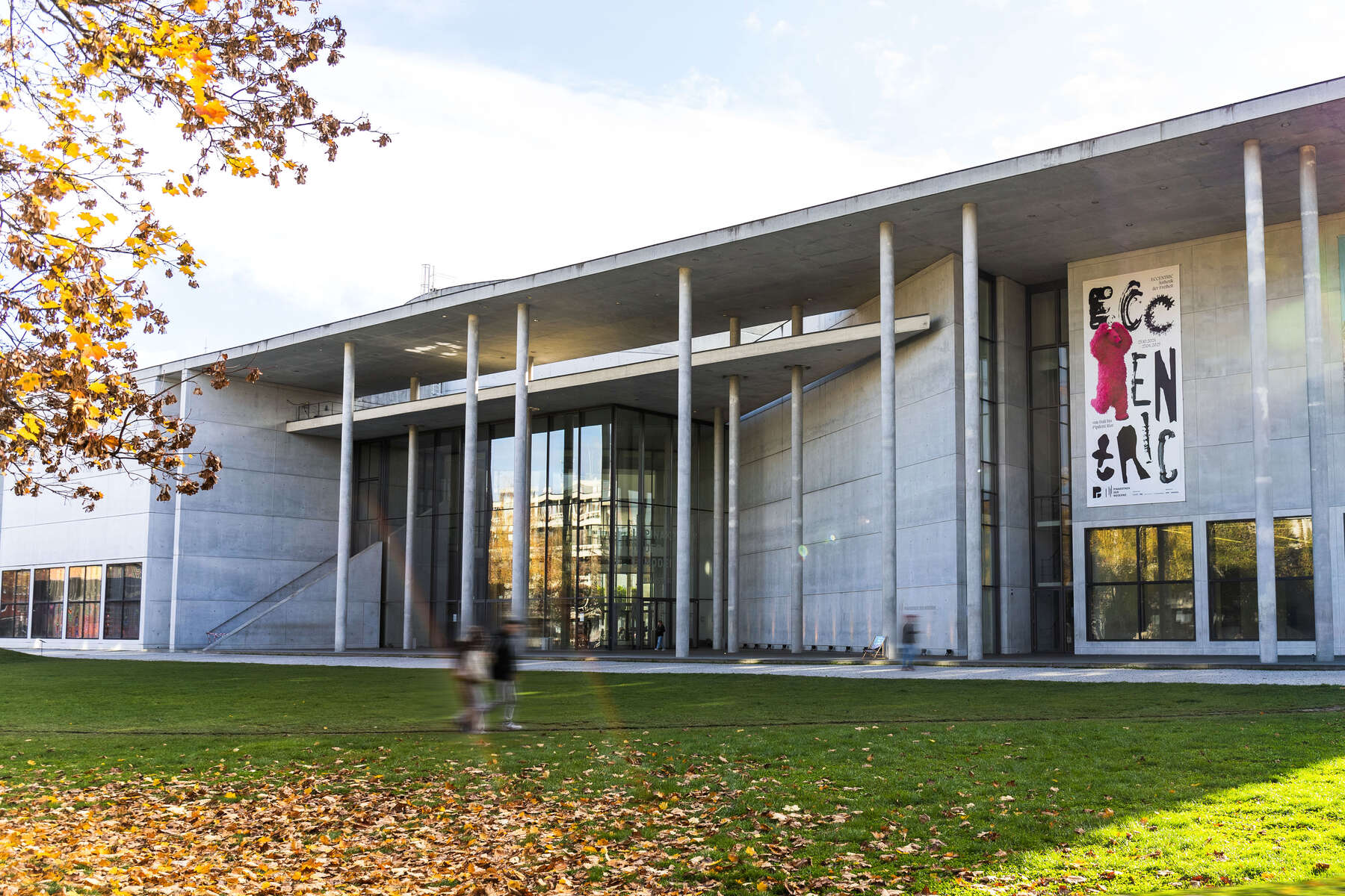 Eccentric – Pinakotheken – Fassadenbanner – Gebäude