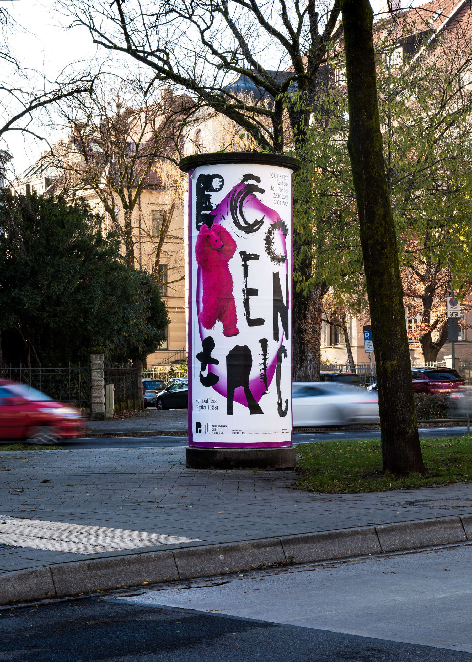 Eccentric – Pinakotheken – Ganzsäule – Plakat