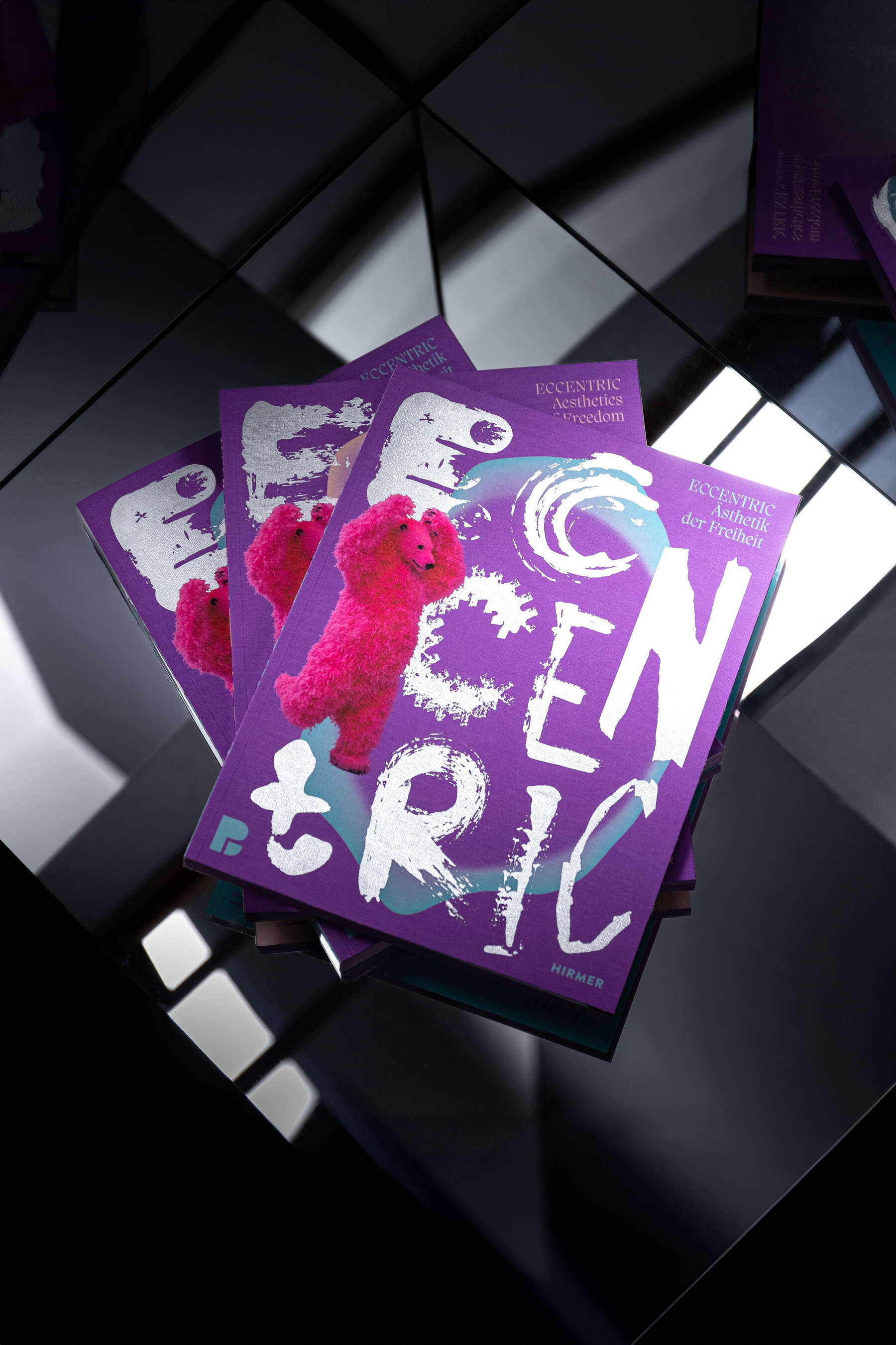 Eccentric – Pinakotheken – Katalog – Cover, Designkonzeption, Lettering, Art Direction, Gestaltung, Motion Graphics